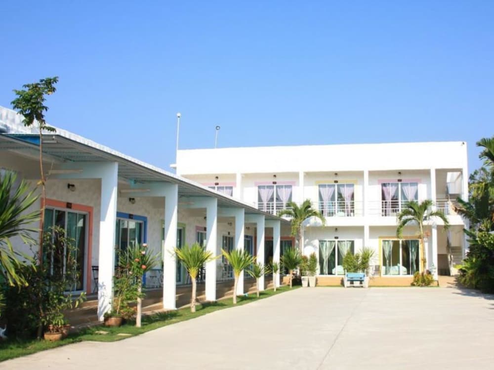 Baan Chomjan at Suanphung in Suan Phueng, Thailand