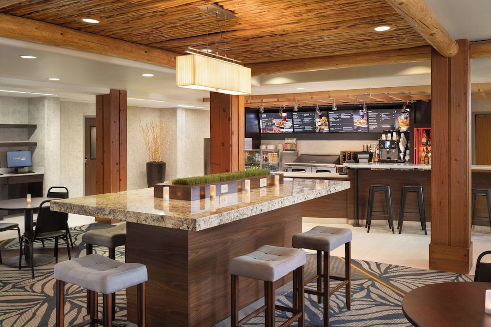 Courtyard by Marriott Farmington - photo 26