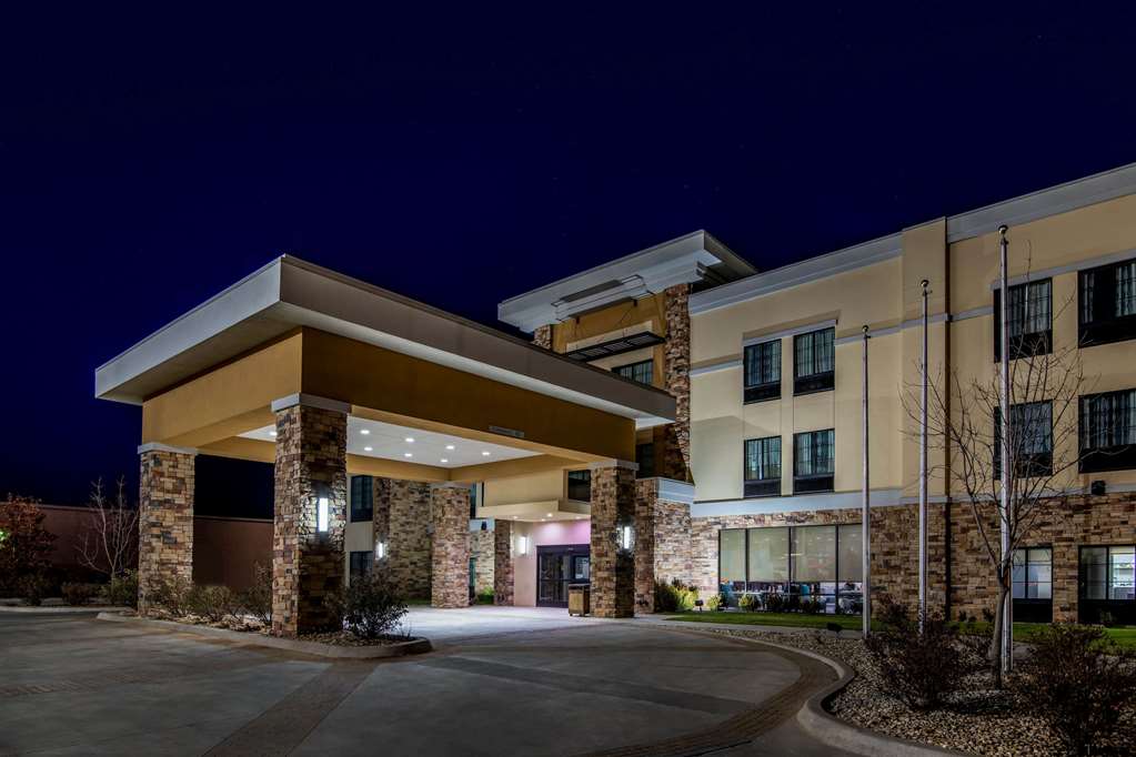 La Quinta Inn & Suites by Wyndham Pampa - photo 6