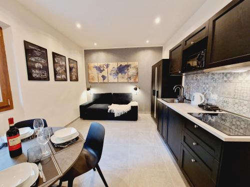 Monna Dina in Florence — 4-Star Luxury Hotel in Florence, Italy