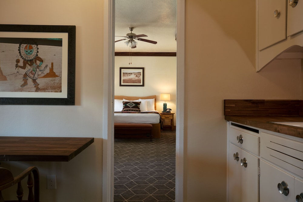 Hotel El Rancho - photo 36