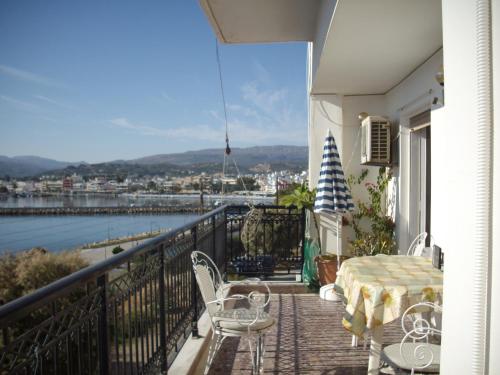 Anna in front of the sea Apartment — 4-Star Luxury Hotel in Sitia, Greece