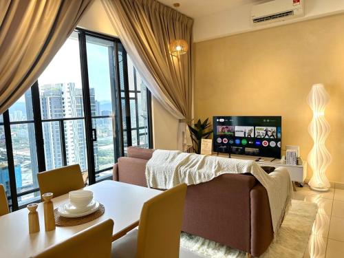 9 Pax 3R3b Trion Kl City View 10Mins To Klcc — 4-Star Luxury Hotel in Kuala Lumpur, Malaysia