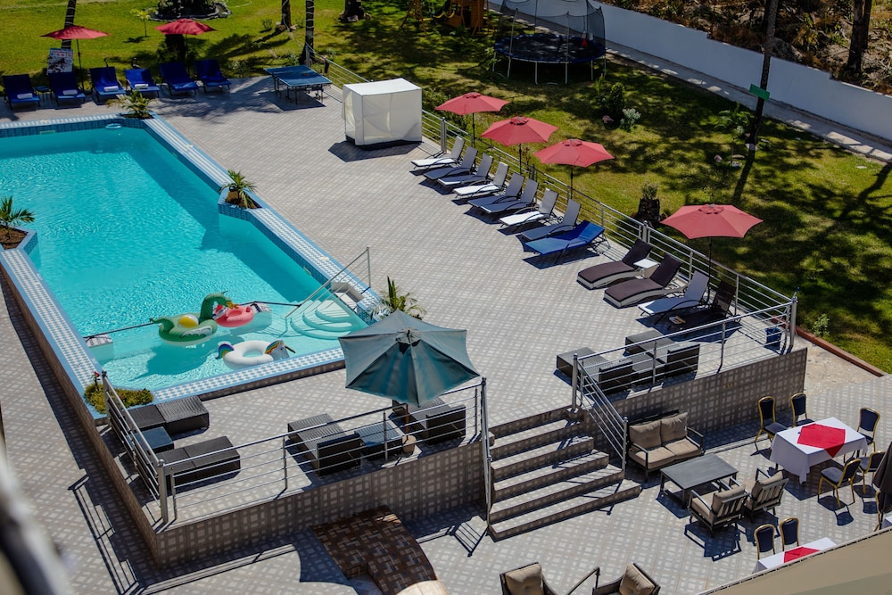 Metzy Residence Hotel — 4-Star Luxury Hotel in Serekunda, The Gambia