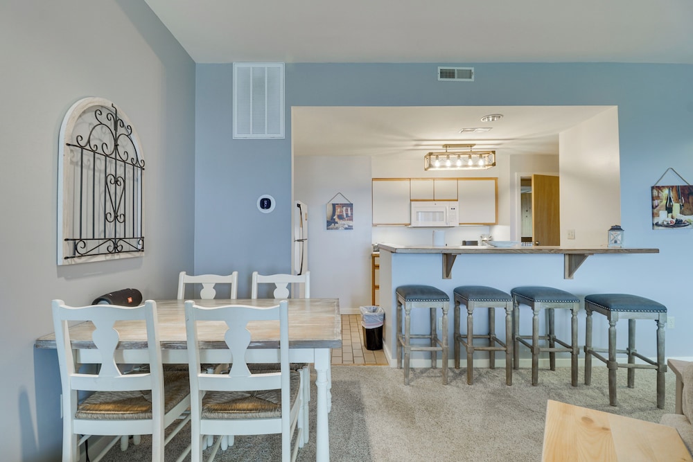 All Season Fun Wintergreen Resort Condo with Views - photo 5