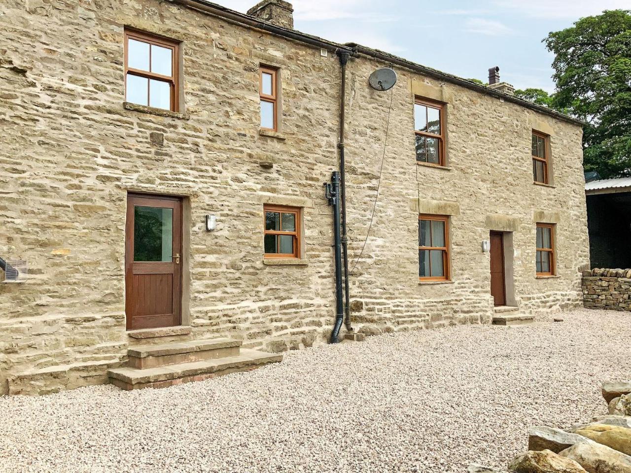 Aisgill Farm Cottage Uk31183 — 4-Star Luxury Hotel in Kirkby Stephen, United Kingdom