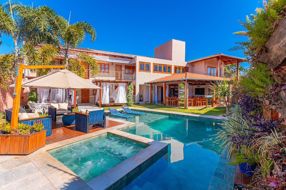 Pousada Vila Rica — 4-Star Luxury Hotel in Pirenopolis, Brasil