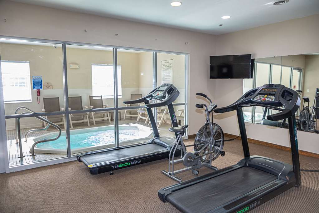 MainStay Suites Fargo I 94 Medical Center - photo 34