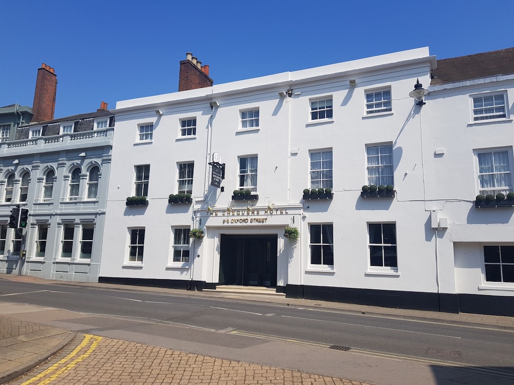 The Chequers Hotel — 4-Star Luxury Hotel in Newbury, United Kingdom