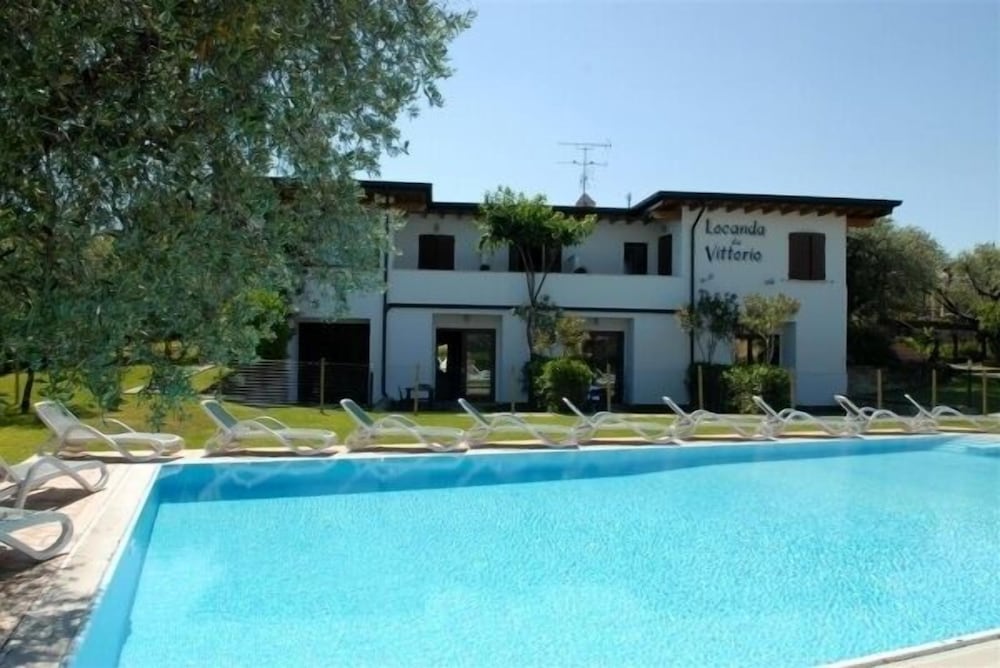 Locanda da Vittorio — hotel in Manerba Del Garda