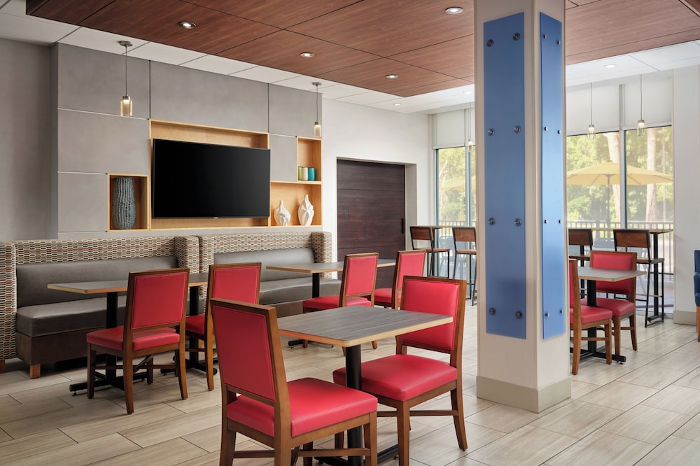 Holiday Inn Express & Suites Brunswick by IHG - photo 27