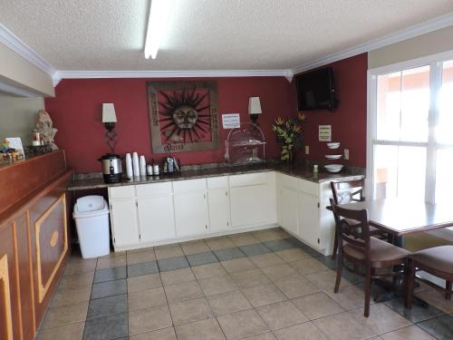 Budget Inn Temple - photo 7