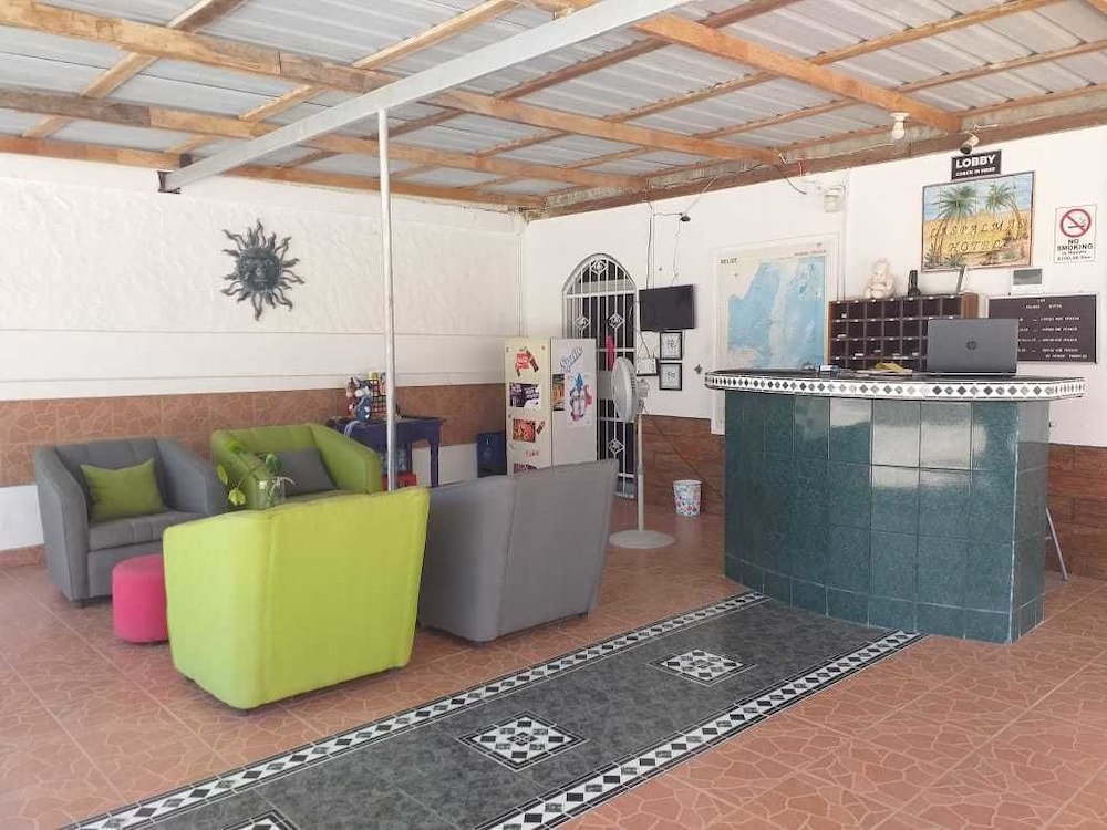 Las Palmas Hotel — Corozal — photo 2