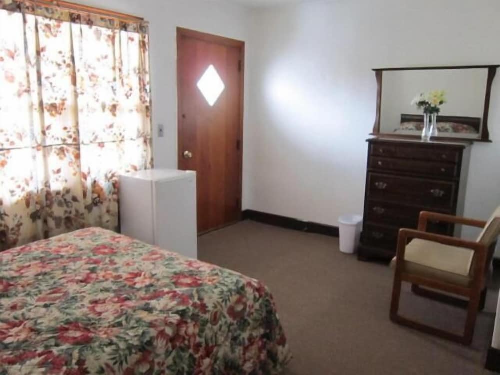 Cadet Motel - photo 10