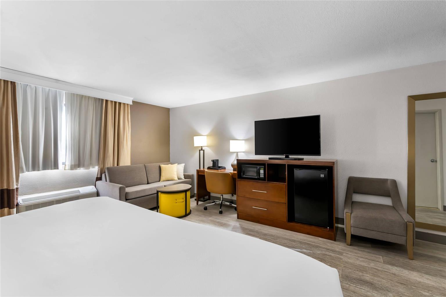Comfort Inn Nashville West - photo 40