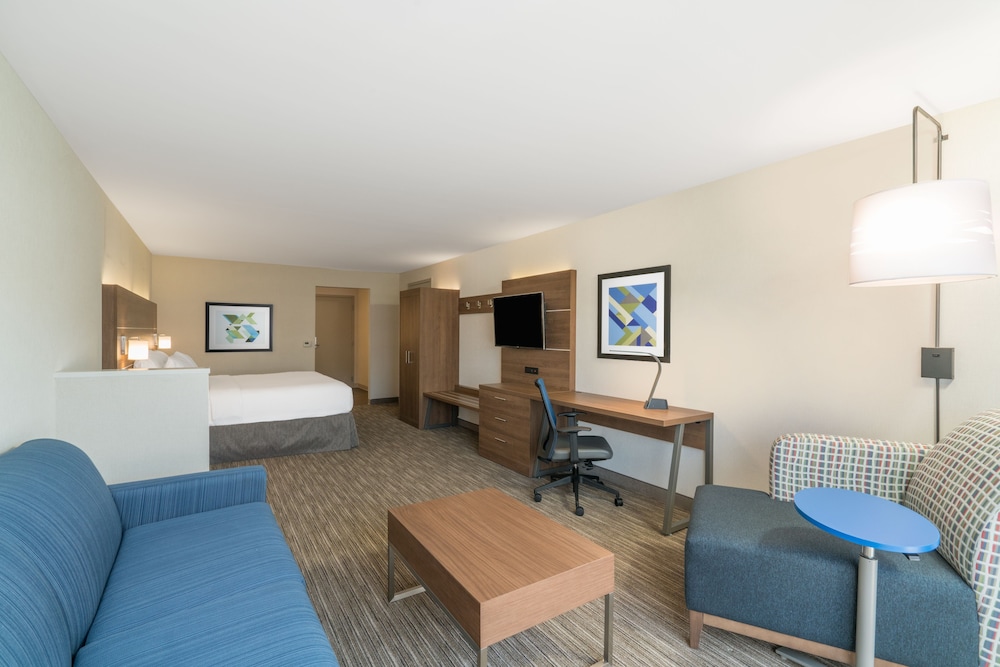 Holiday Inn Express Radcliff Fort Knox by IHG - photo 3