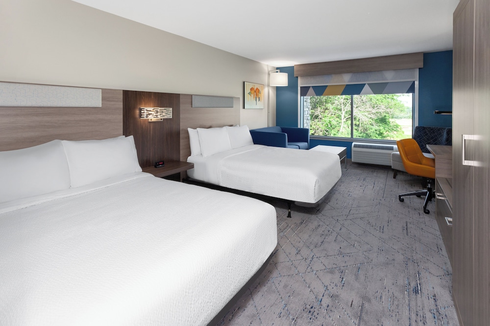 Holiday Inn Express & Suites Reedsburg Dells Area by IHG - photo 5