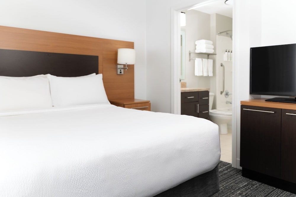 TownePlace Suites Erie - photo 13