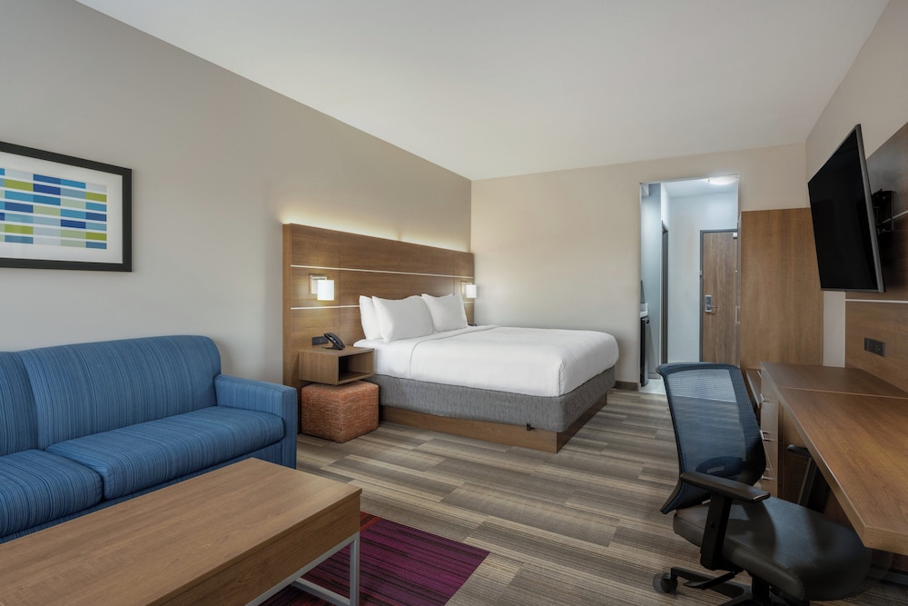 Holiday Inn Express & Suites Gilbert Mesa Gateway Airport by IHG - photo 24
