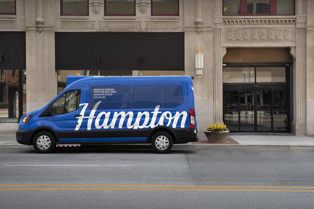Hampton Inn Indianapolis Downtown Across from Circle Centre - photo 44