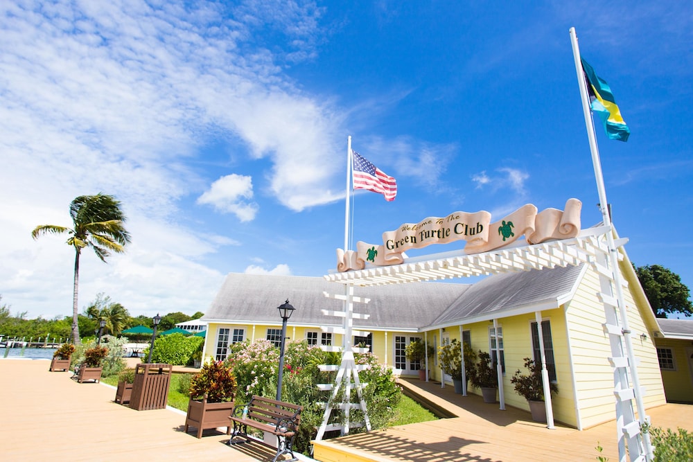 Green Turtle Club Resort & Marina - carbon neutral hotel in Bahamas