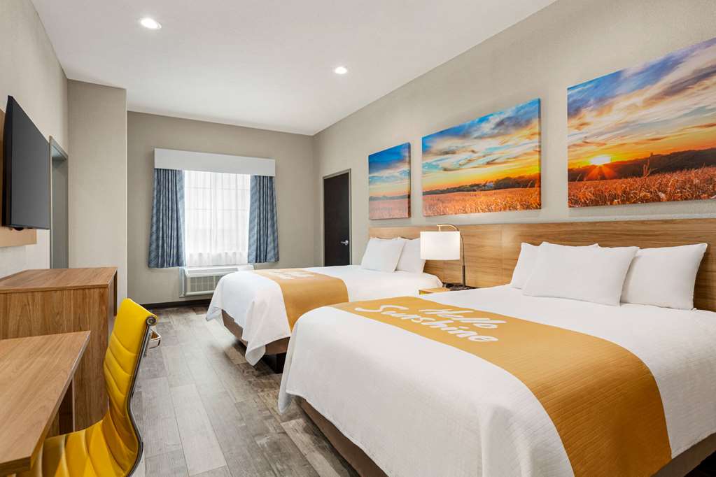 Days Inn & Suites by Wyndham Greater Tomball - photo 32