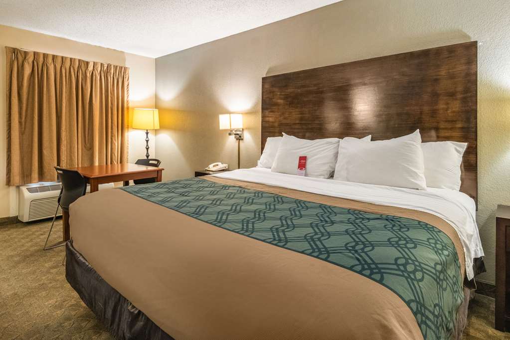 Econo Lodge Hillsboro I 35 - photo 21