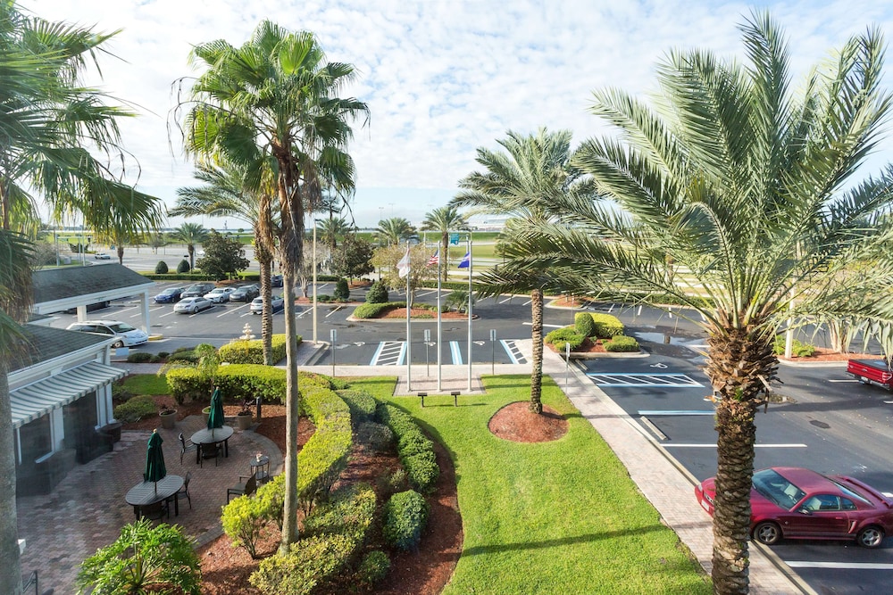 Hilton Garden Inn Daytona Beach Airport - photo 110