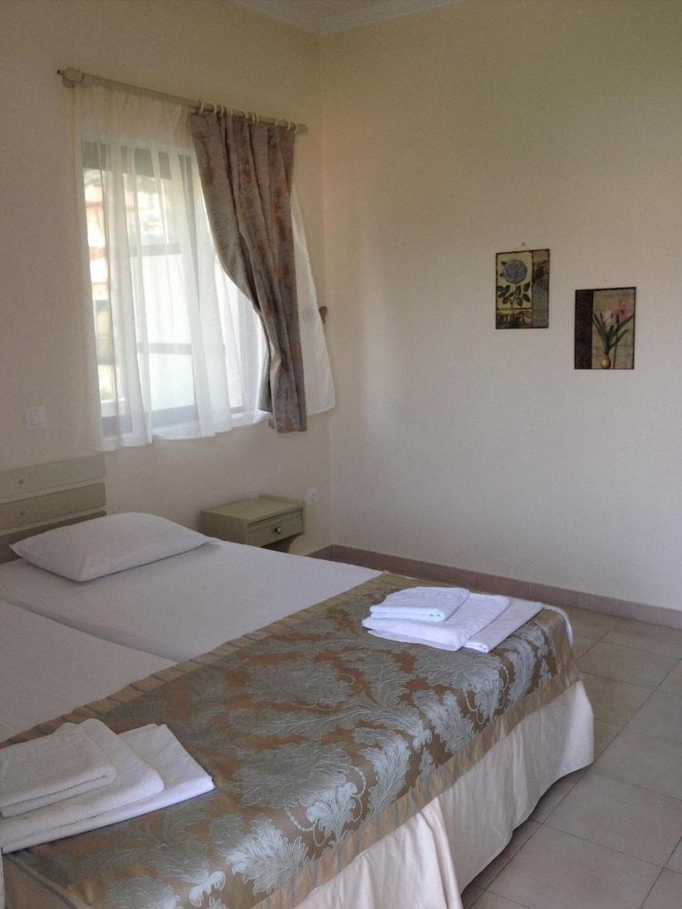 Yasemi Rooms - last minute hotel in Lefkada