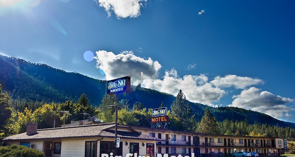 Big Sky Motel - photo 22