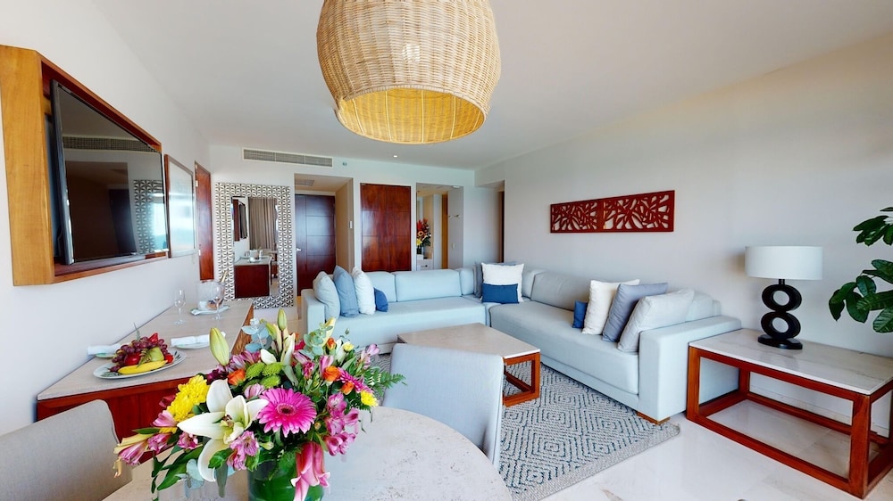 Park Royal Beach Cancun All Inclusive
