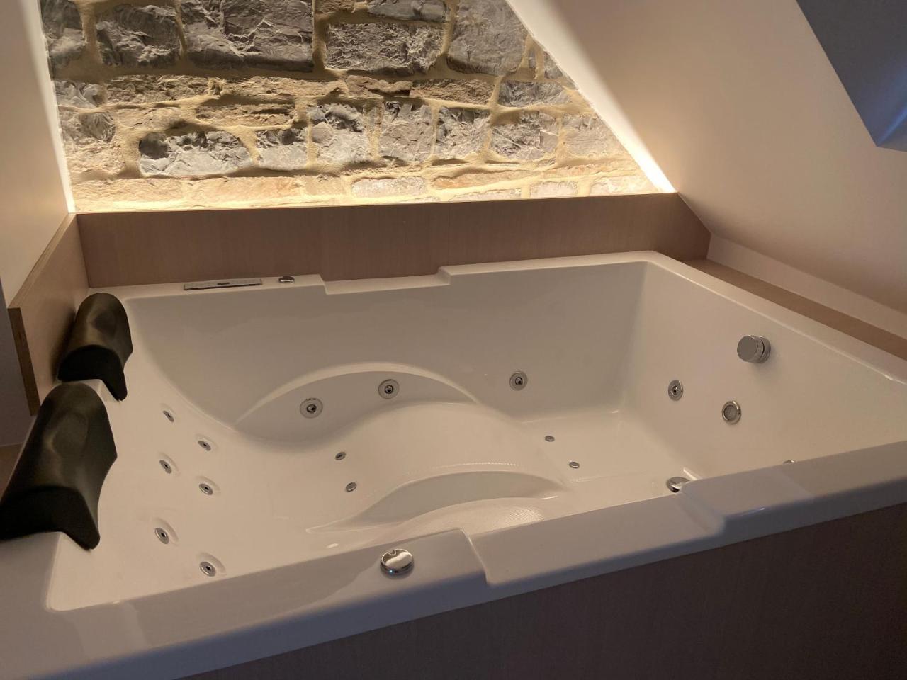 Fenetre Sur Theux — 4-Star Luxury Hotel in Theux, Belgium