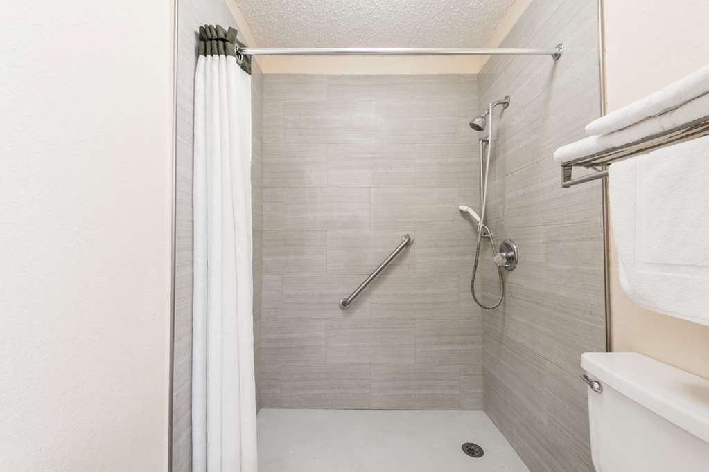 Super 8 by Wyndham Waco Mall area TX - photo 5