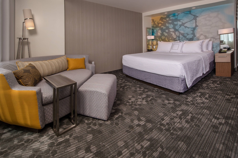Courtyard by Marriott Hershey Chocolate Avenue - photo 8