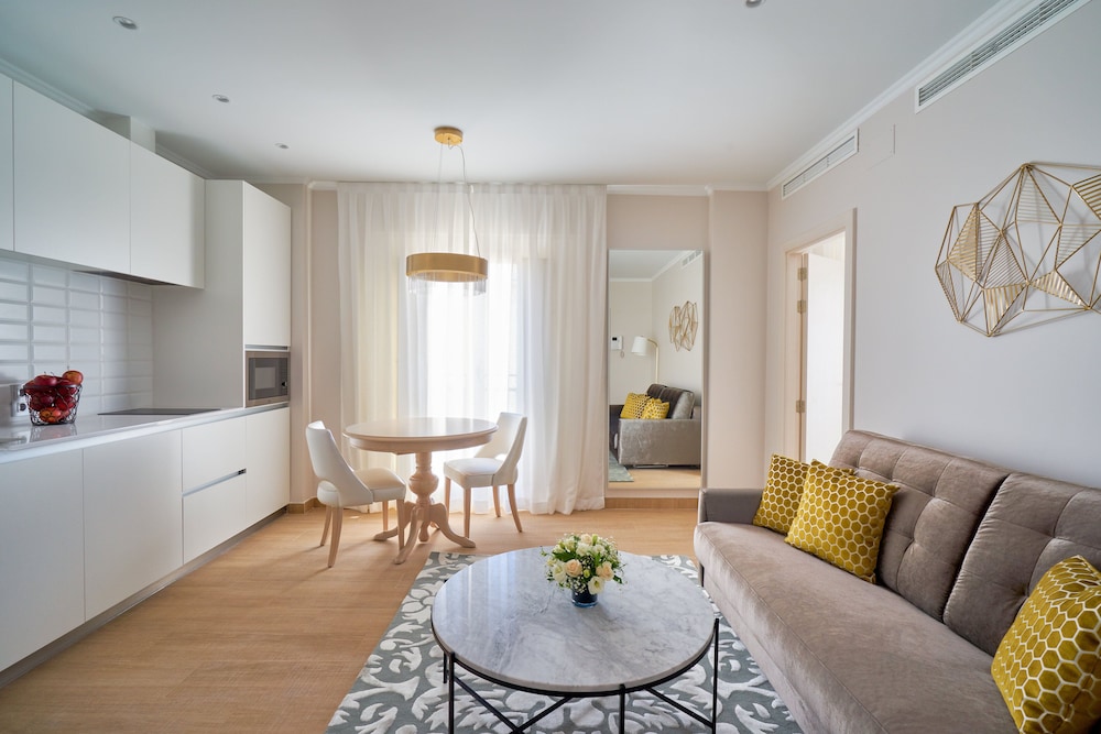Tandem Soho Suites - carbon neutral hotel in Malaga