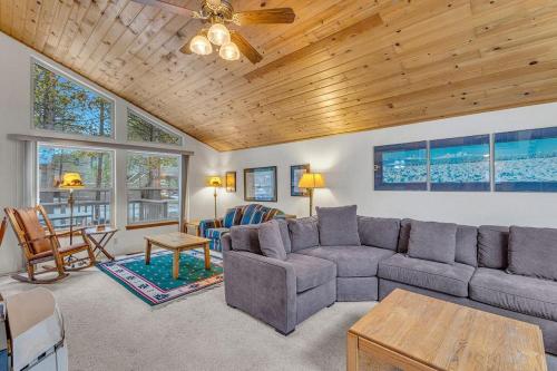 Big Leaf Lane 6 in Bend, United States