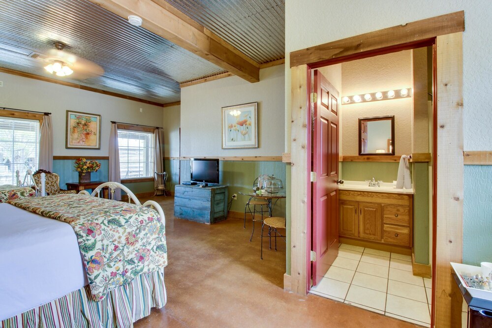 Historic Rocky Hill - photo 18
