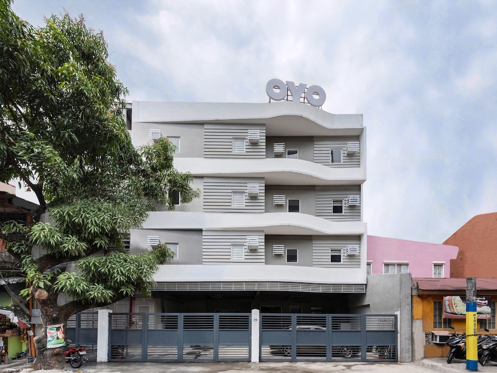 Super OYO 515 Finnex Hotel in Mandaluyong City, Philippines