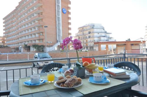 Rnet Ib Sandra I 3c Roses Costa Brava — Roses