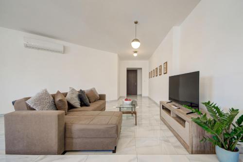 Top Location 3BR Apartment Paceville St George Bay — 4-Star Luxury Hotel in Pembroke, Malta