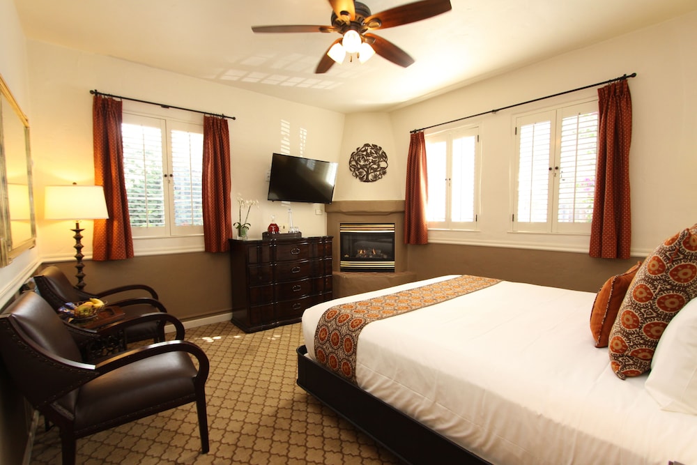 Cypress Inn - photo 30