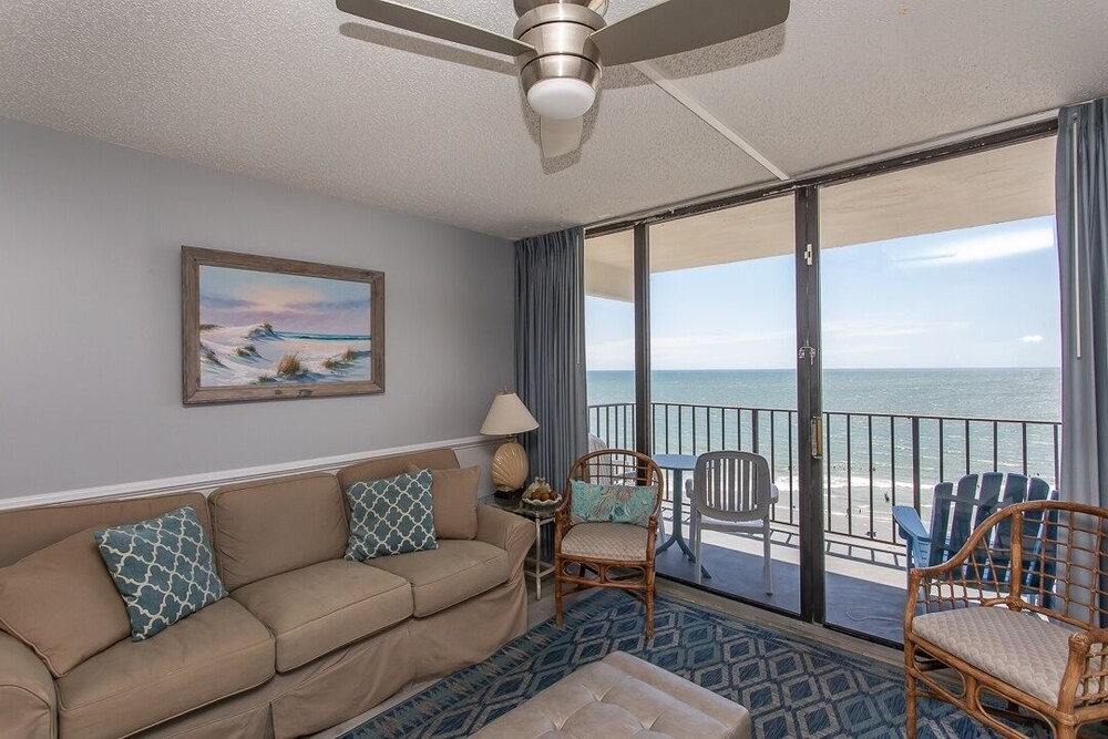 Royal Garden Resort 705 2 Bedroom Condo by RedAwning - photo 17