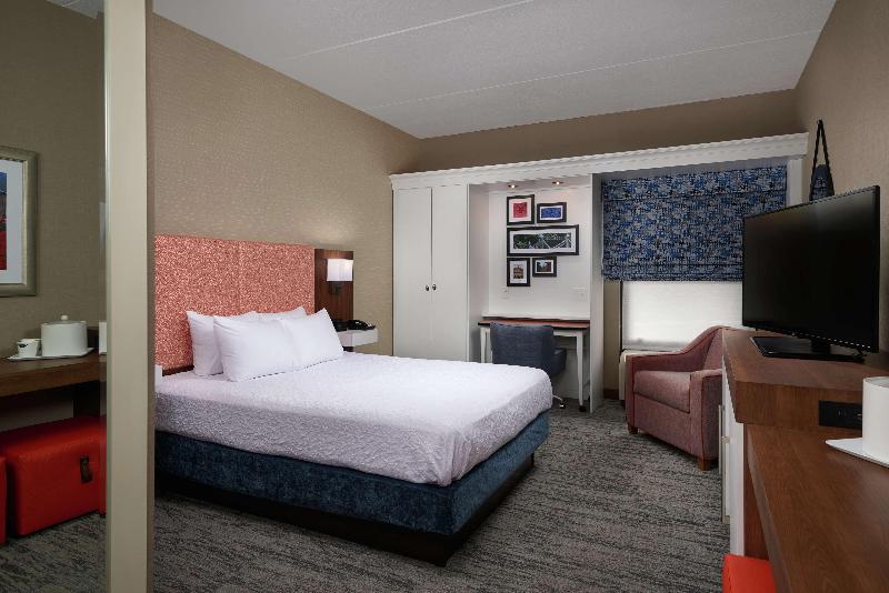 Hampton Inn by Hilton Youngstown West I 80 - photo 82