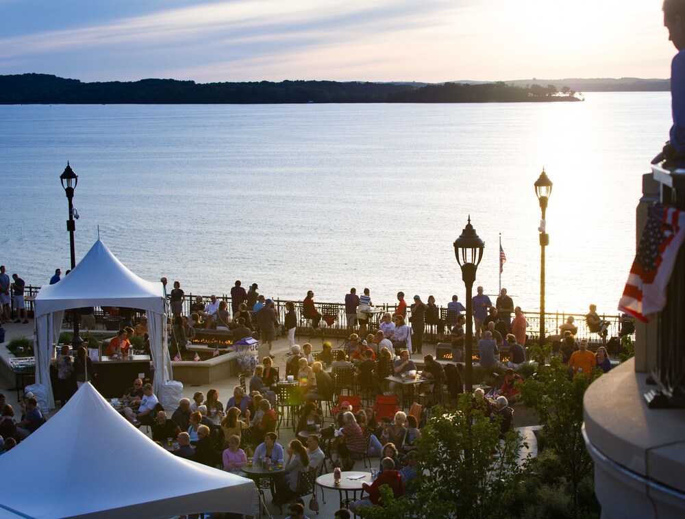 The Edgewater - photo 101