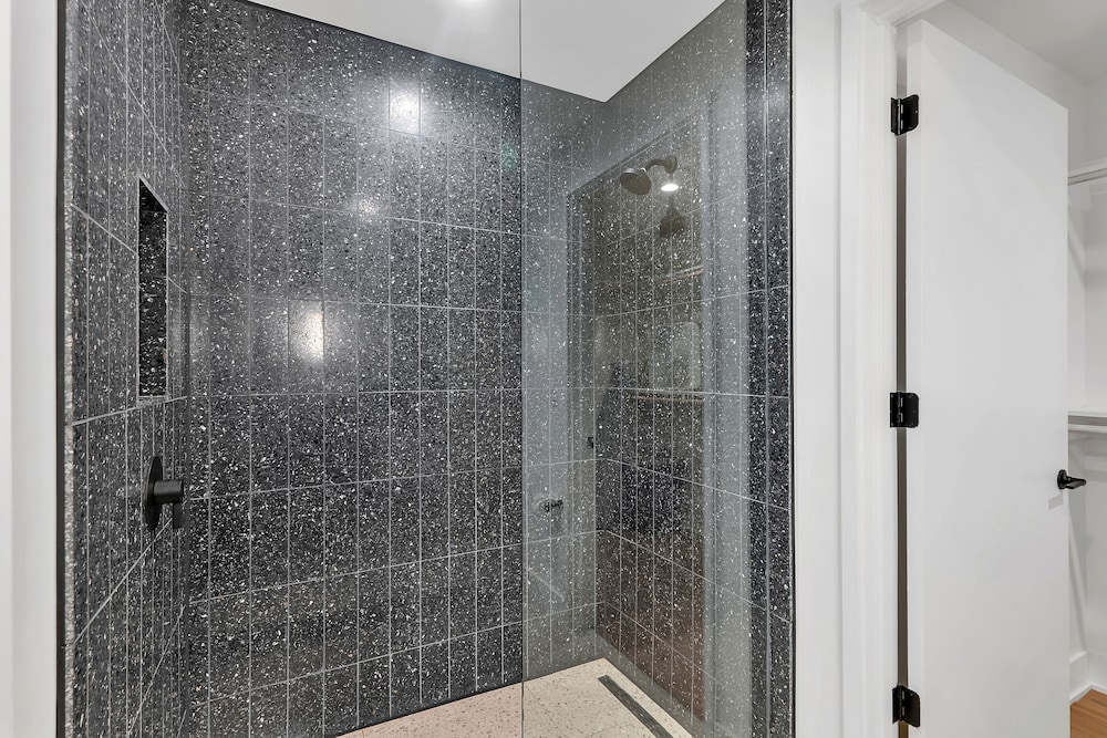 Austin Condo Hotel - photo 743