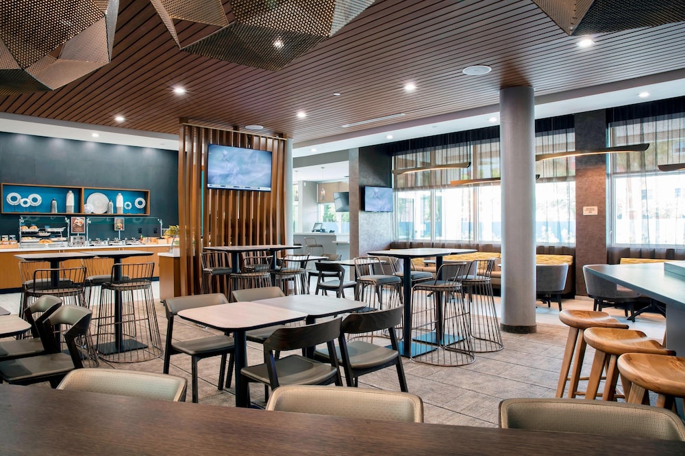 SpringHill Suites by Marriott Miami Doral - photo 18
