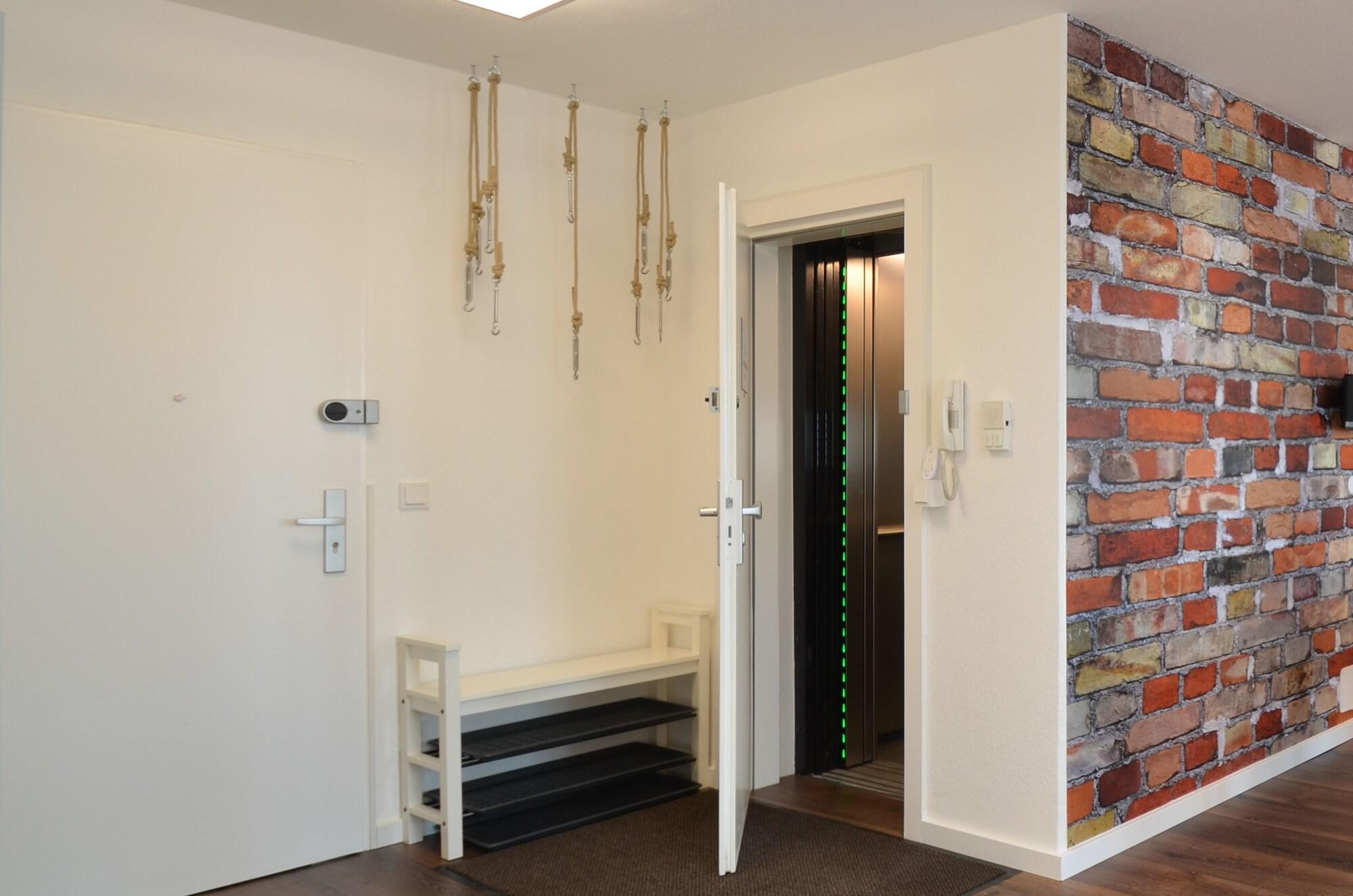3 Bathroom Rhapsody In Roof Penthouse — 4-Star Luxury Hotel in Munich, Germany