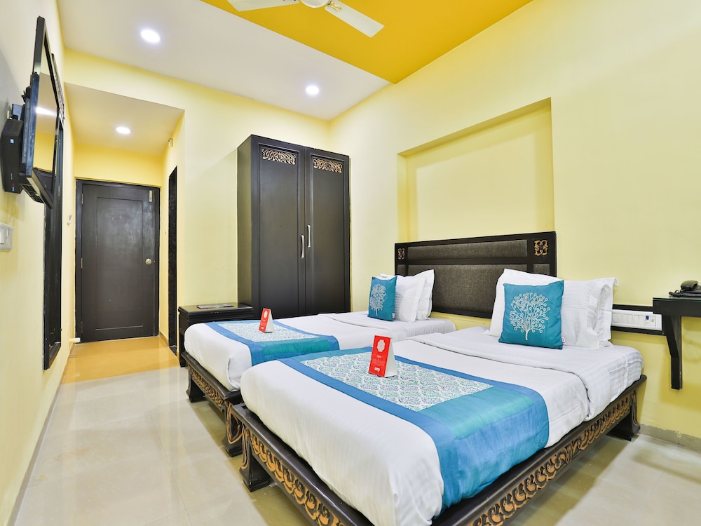 OYO 14549 Hotel Lotus Residency in Daman, India