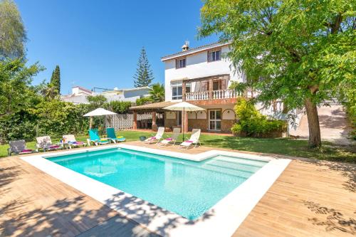 Villa Alegría Option of Heated Pool Sleeps 8 — 4-Star Luxury Hotel in Mijas, Spain
