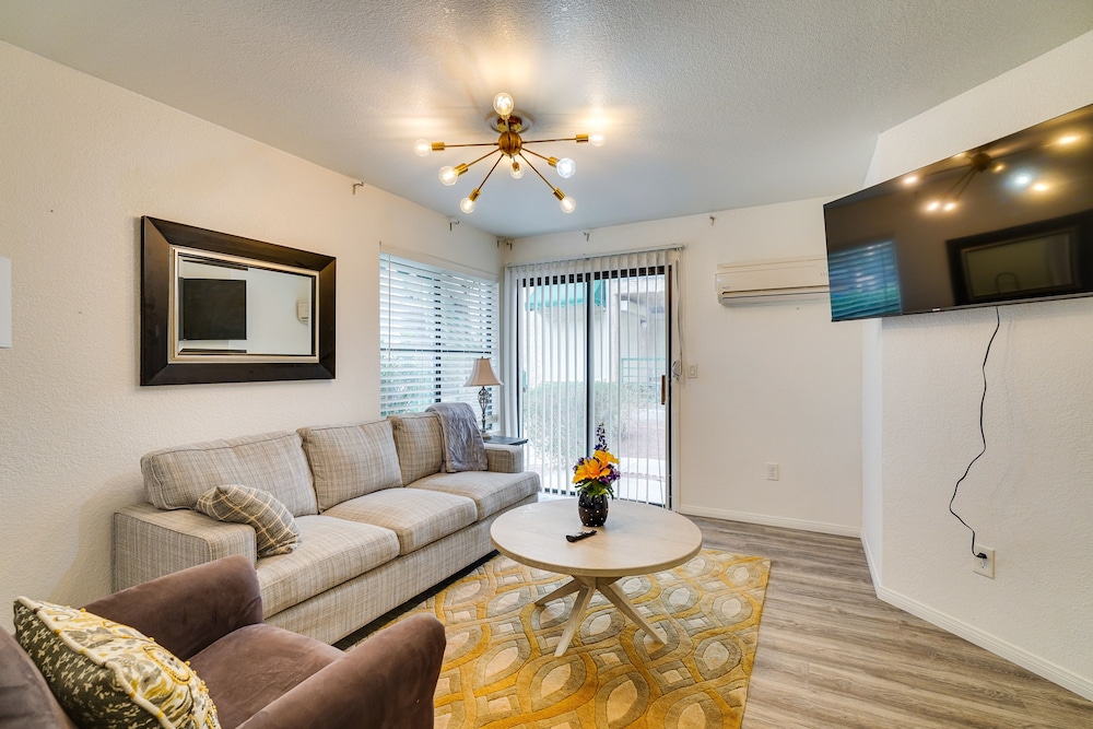 Vacation Rental Near Las Vegas Strip With Pool